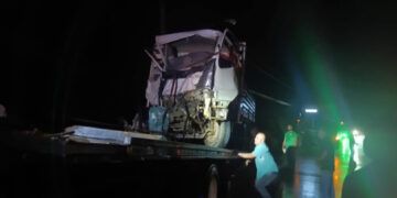 Accidente entre camión y autobús deja heridos en Santiago Rodríguez