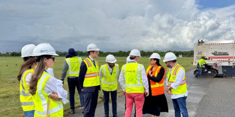 Aerodom remodela pista del AILA por 20 millones