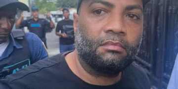 Apresan hombre acusado de amenazar a joven