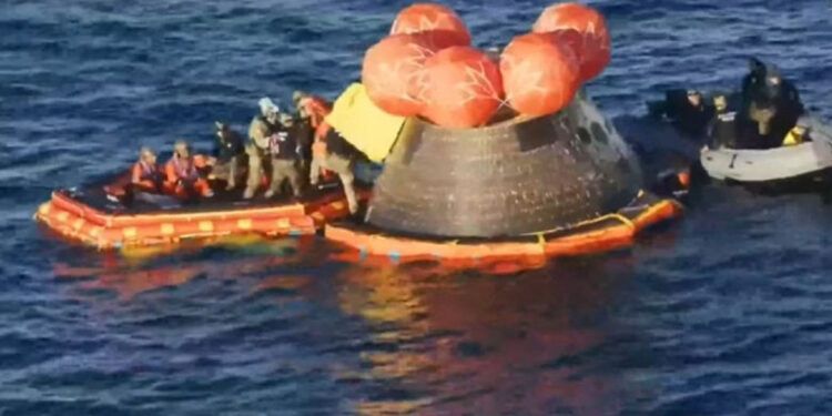 Artemis II regresa con éxito tras misión lunar