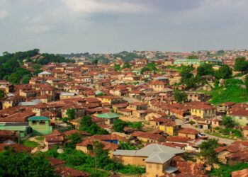 Ataque armado en Nigeria deja al menos 13 muertos