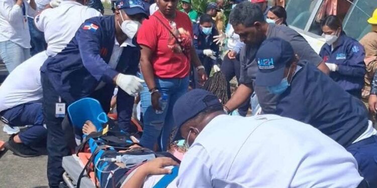Autobús de Supérate deja 16 heridos en Hato Mayor