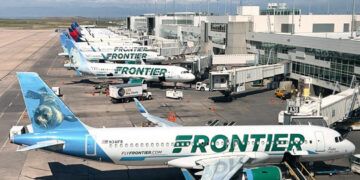 Avión mata a peatón en aeropuerto de Denver