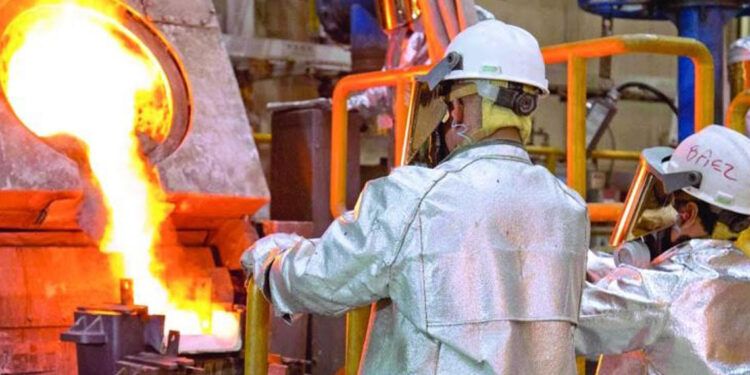 Buscan frenar venta de oro de Barrick Gold en Londres