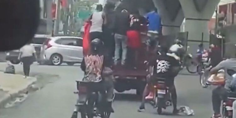 Capturan siete por asalto a camión del Plan Social