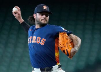 Cerveceros adquieren a Lance McCullers Jr.