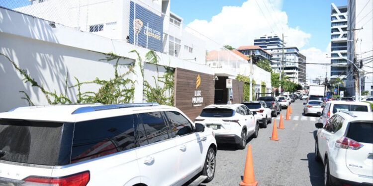 Colegios del DN aplican medidas para agilizar el tránsito