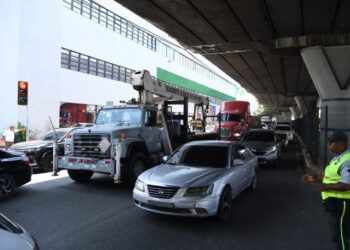 Comerciantes respaldan restringir vehículos pesados
