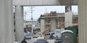Comercio en Villa Mella se asfixia por el Metro