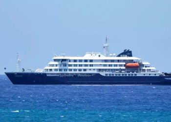Crucero con hantavirus atracará en Tenerife