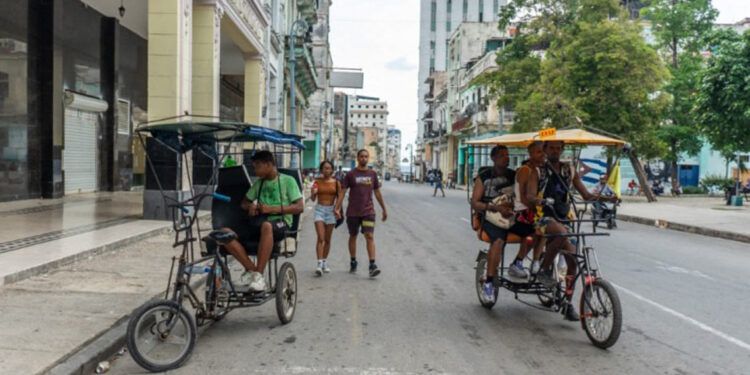 Cuba aprueba amplio paquete de reformas económicas