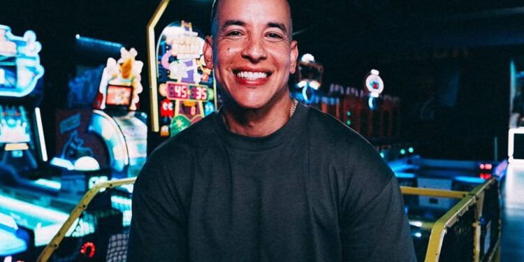Daddy Yankee anuncia su nuevo álbum “La Postal”