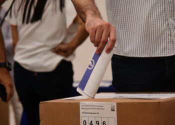Debate interno sacude comicios del PRM