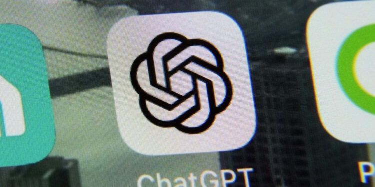 Demandan a ChatGPT por desalentar atención médica