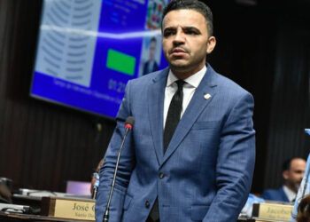 Diputado condiciona su renuncia a cuatro reclamos