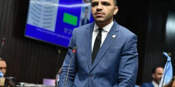Diputado condiciona su renuncia a cuatro reclamos