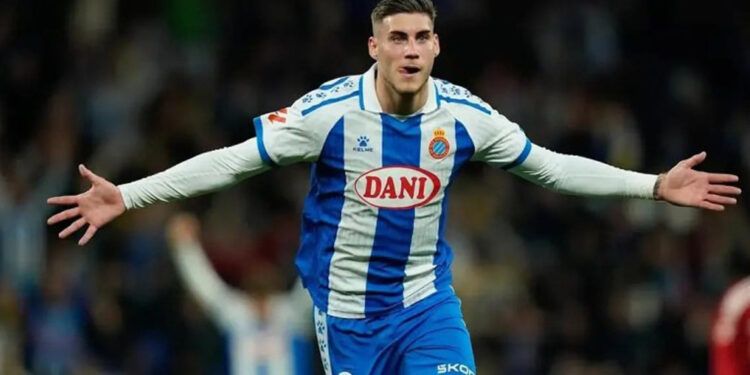 Espanyol golea al Levante en el inicio de la Liga