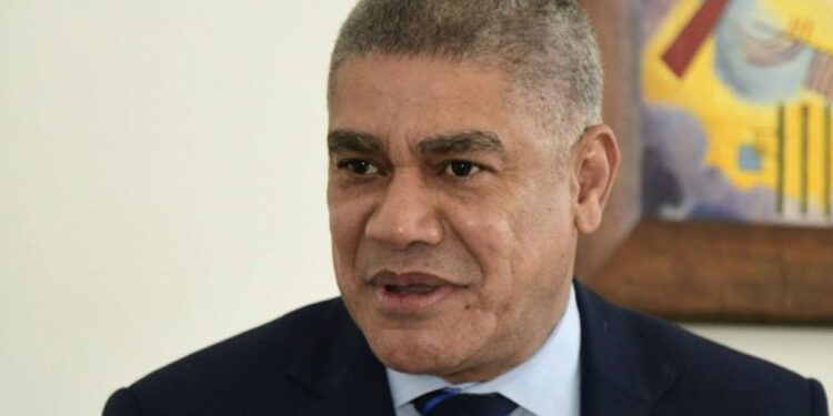 Embajador de RD denuncia intento de asalto en Evaristo Morales