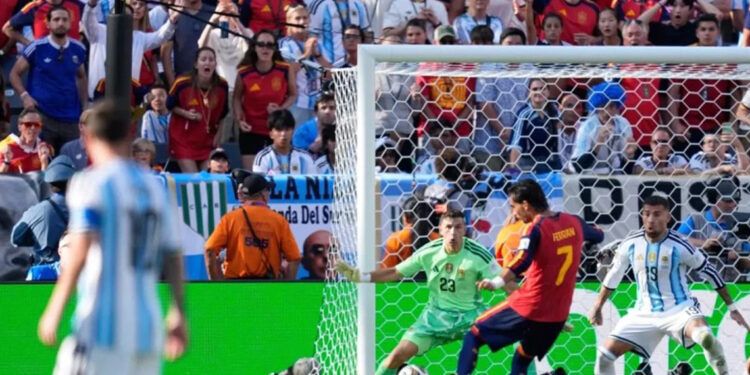 España conquista la Copa del Mundo ante Argentina