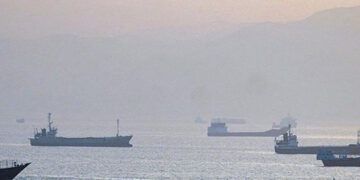 Estados Unidos deja pasar buques en el estrecho de Ormuz