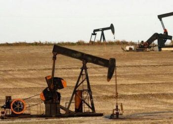 Estados Unidos libera reservas de petróleo por guerra