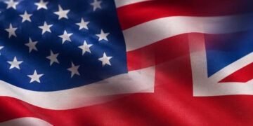 Estados Unidos y Reino Unido abordan el estrecho de Ormuz