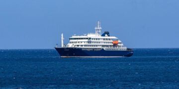 Evalúan desembarco en Canarias por posible hantavirus
