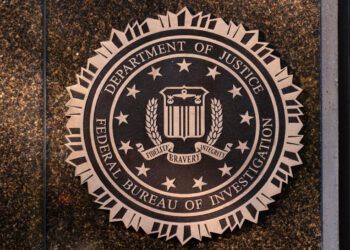 FBI arresta a mujer por plan contra Capitolio de Nueva York