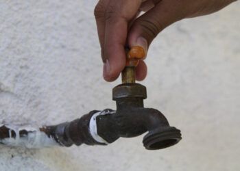 Falla en Asuro deja sin agua al suroeste