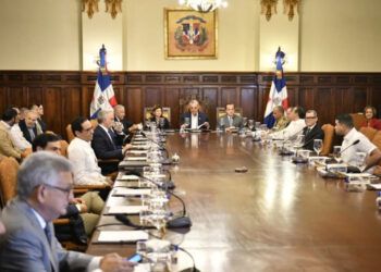 Gobierno recorta fondos a partidos en plan de austeridad