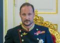 Haakon VIII asume como nuevo rey de Noruega