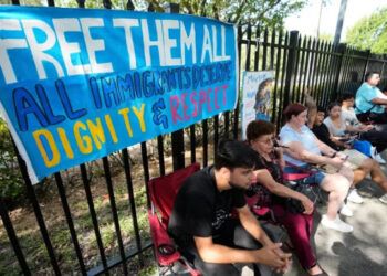 ICE arrestó 10,000 migrantes en cinco días en EE. UU.