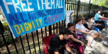 ICE arrestó 10,000 migrantes en cinco días en EE. UU.