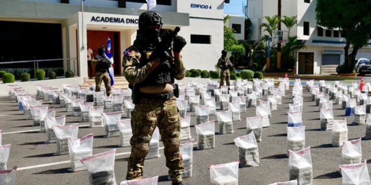 Incautan cocaína en Pedernales tras tiroteo