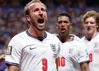 Inglaterra remonta a RD Congo y avanza