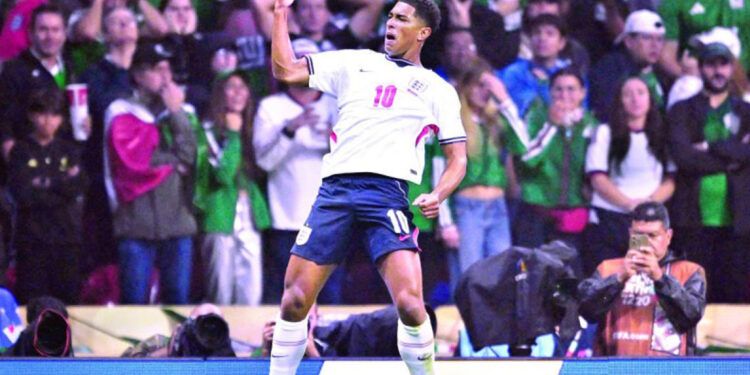 Inglaterra vence a México y avanza a cuartos