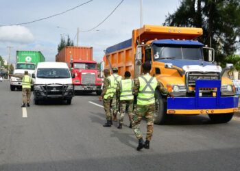 Intrant y CNTU apoyan transporte de carga nocturno