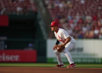 JJ Wetherholt firma contrato récord con Cardenales