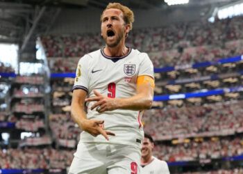 Kane guía a Inglaterra y alcanza a Lineker