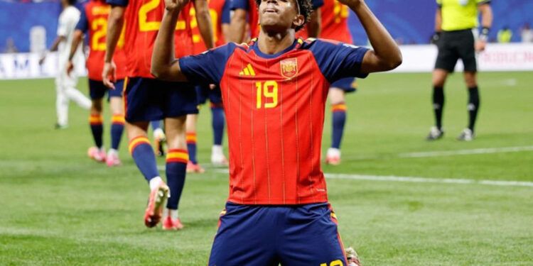 Lamine Yamal lidera goleada de España en Mundial