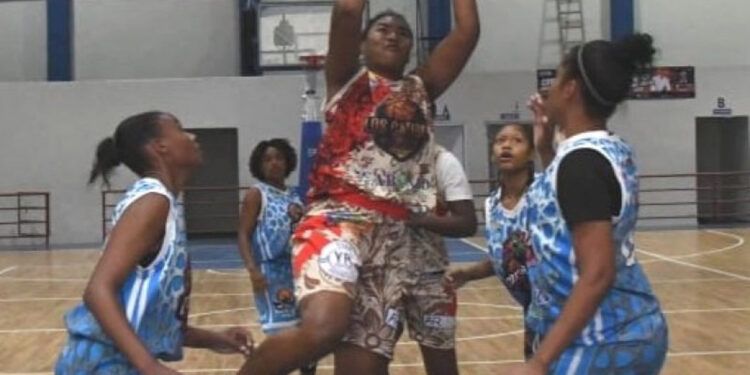 Las Caribes mantienen invicto 4-0 en el TBS Femenino