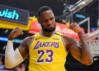 LeBron James jugará con los Sixers de Filadelfia