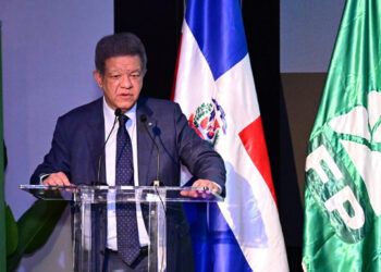 Leonel Fernández rechaza plan anticrisis