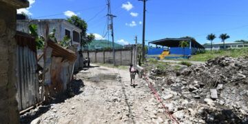 Los Alcarrizos exige obras, salud y espacios públicos