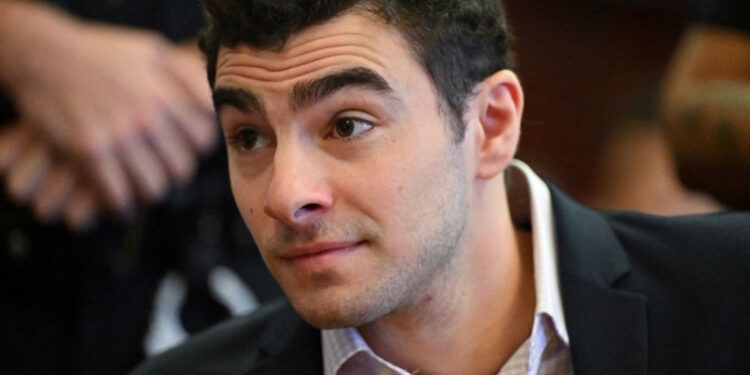 Luigi Mangione se declara culpable de asesinato en EE.UU.