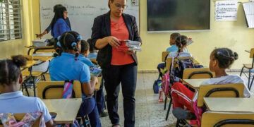 Maestros denuncian pérdida de autoridad en aulas