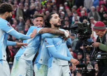 Manchester City vence al Liverpool 3-0 en Anfield