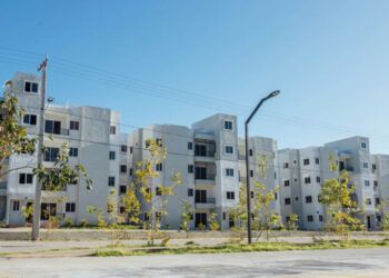 Más de la mitad de los dominicanos vive en casas ajenas