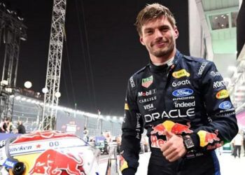 Max Verstappen logra la pole en Singapur