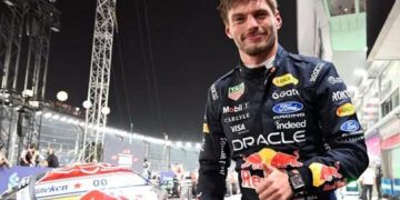Max Verstappen logra la pole en Singapur